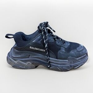 Balenciaga‎ Triple S Shoes Men US 7 / EU 40 Triple Black Chunky Sneakers WORN